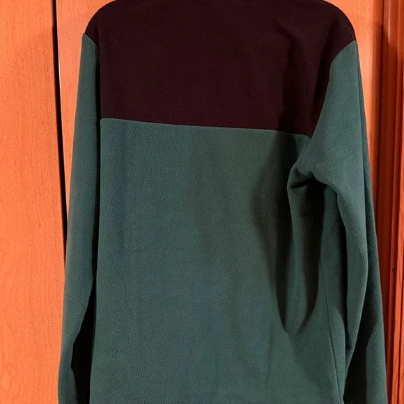 The North Face Men's Black and Green fleece Zip-Up pulll over NWT - Picture 3 of 3